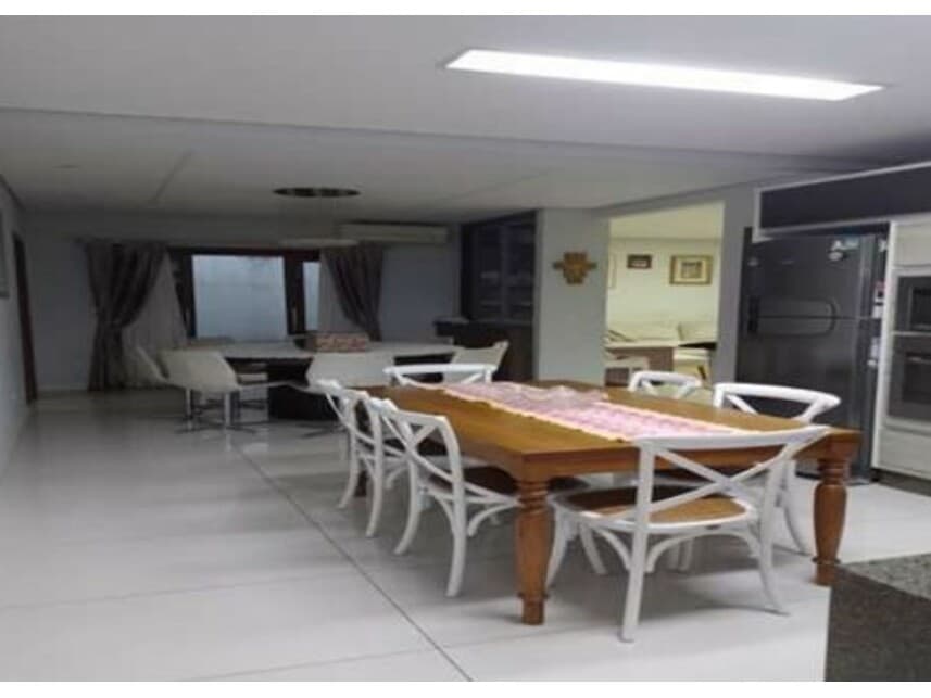Foto 8 de 12: Casa em leilão em Joinville - SC — Casa à venda em leilão