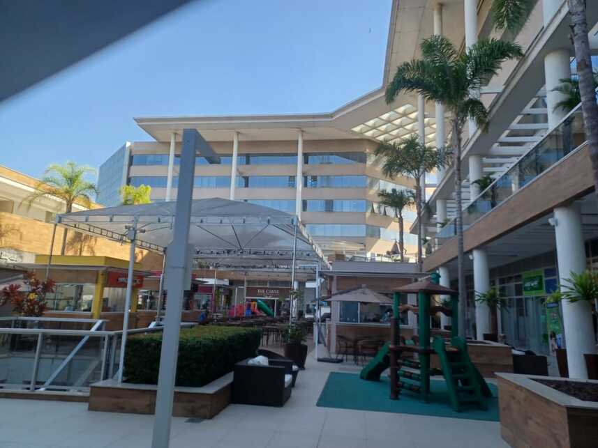 Foto 2 de 10: Comercial em leilão em Rio De Janeiro - RJ — Loja à venda em leilão