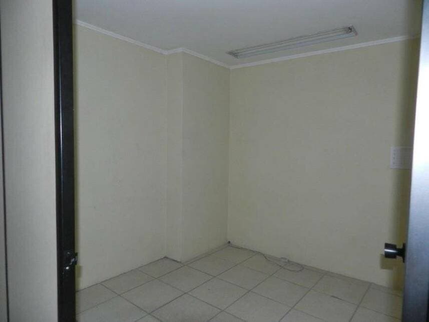 Foto 9 de 28: Comercial em leilão em Porto Alegre - RS — Sala Comercial à venda em leilão