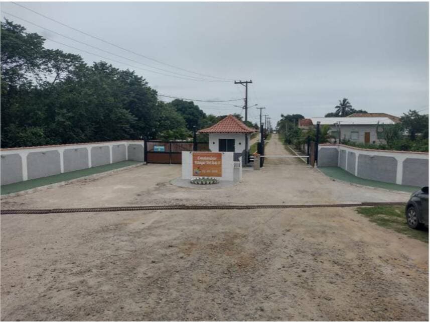 Casa em leilão em Saquarema - RJ — Casa à venda em leilão