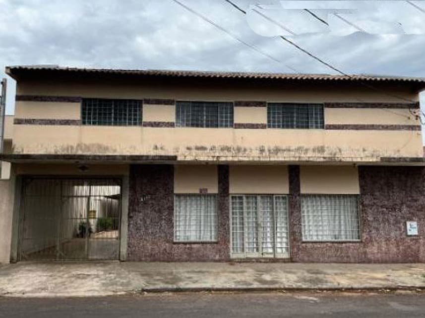 Foto 2 de 4: Casa em leilão em Cianorte - PR — Casa à venda em leilão