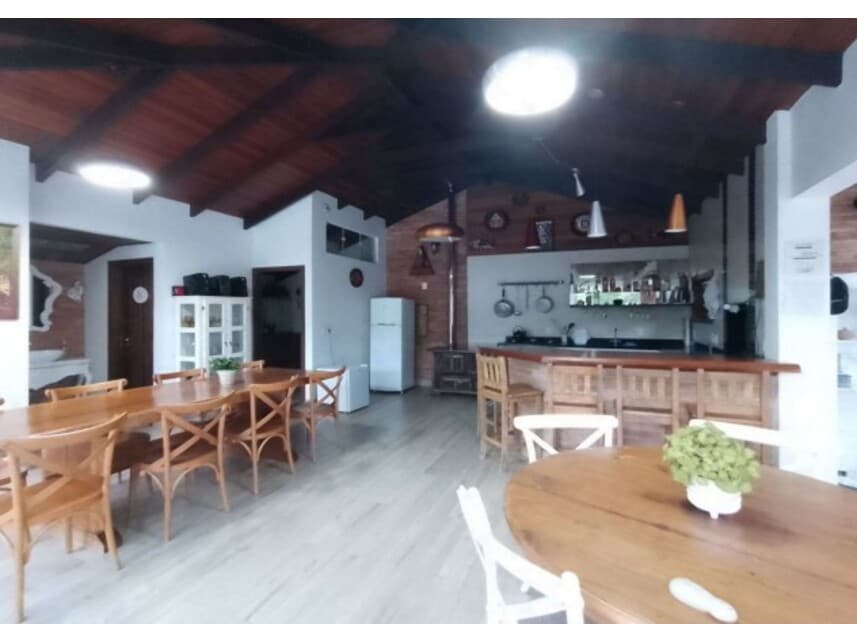 Foto 4 de 12: Casa em leilão em Joinville - SC — Casa à venda em leilão