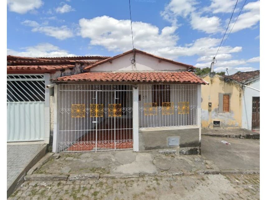 Casa em leilão em Ipira - BA — Casa à venda em leilão