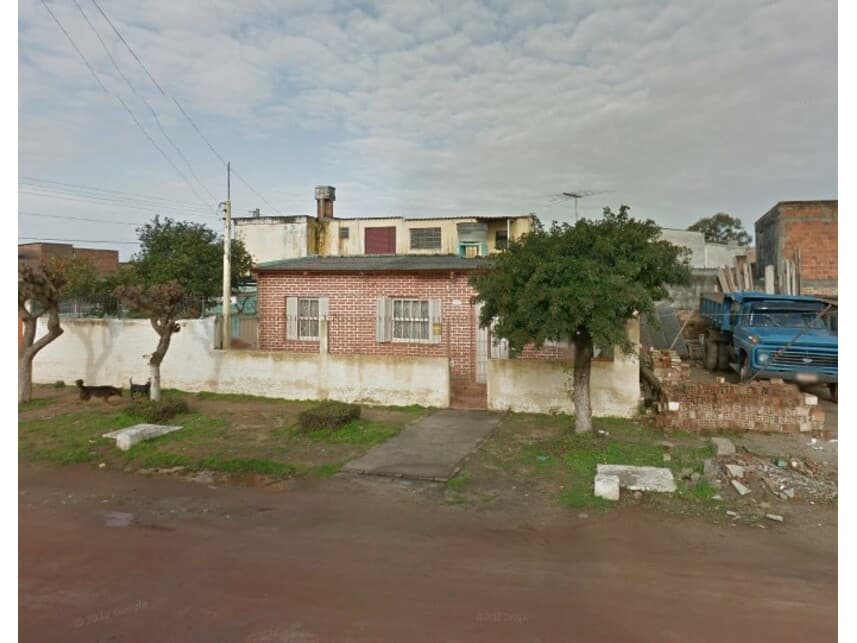 Casa em leilão em Pelotas - RS — Casa à venda em leilão