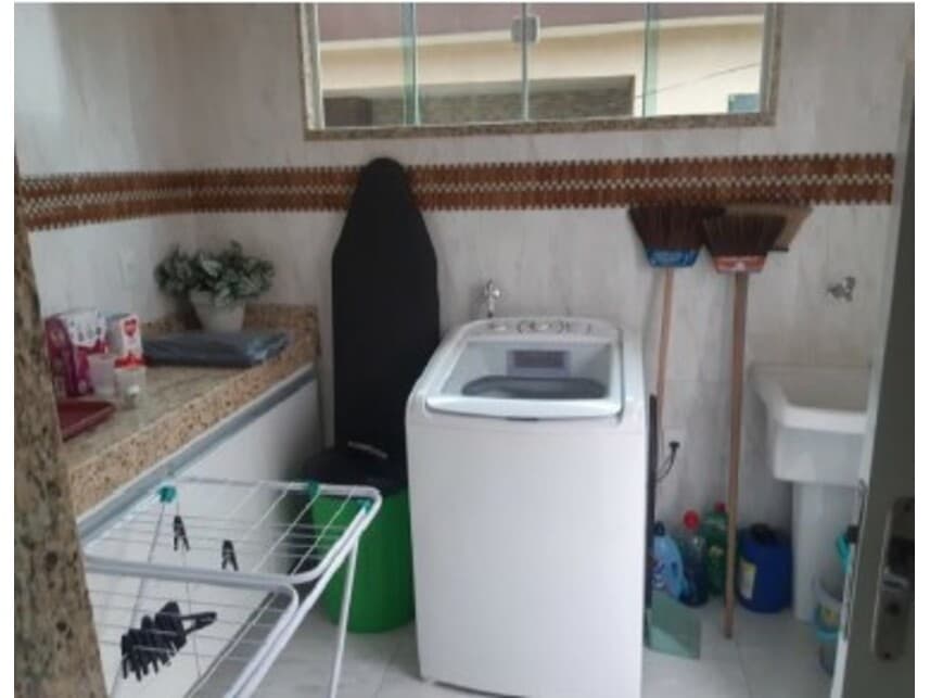 Foto 7 de 17: Casa em leilão em Itaguaí - RJ — Casa à venda em leilão