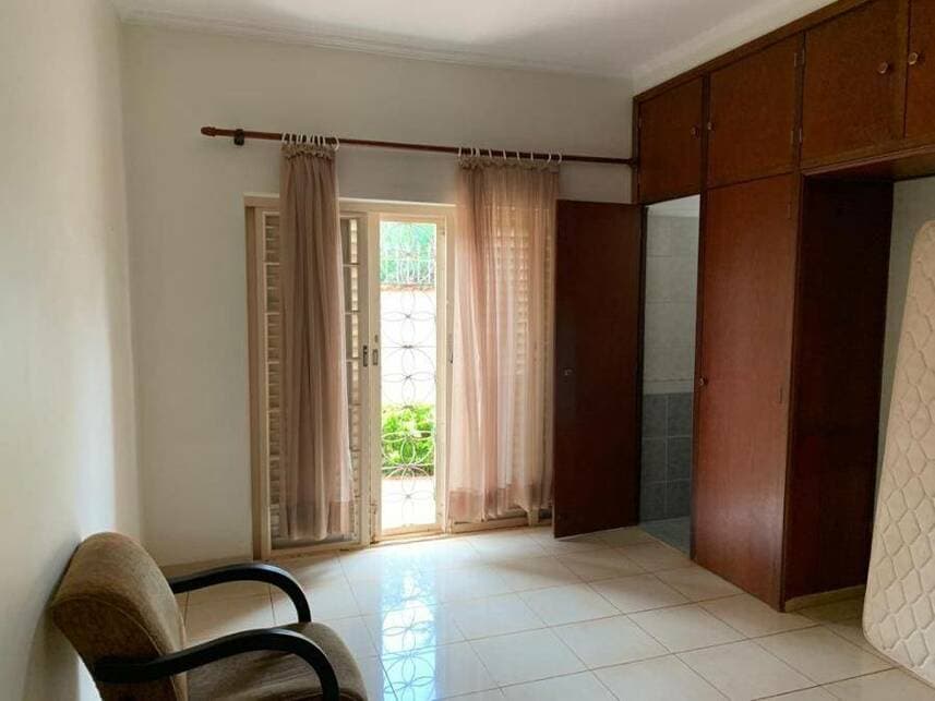 Foto 9 de 15: Casa em leilão em Ribeirão Preto - SP — Casa à venda em leilão
