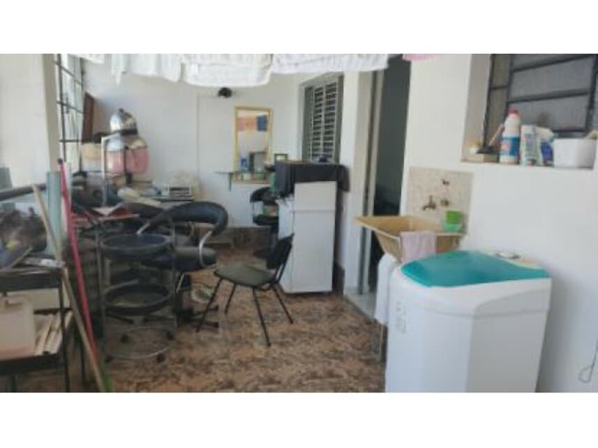 Foto 11 de 11: Casa em leilão em Guaratinguetá - SP — Casa à venda em leilão