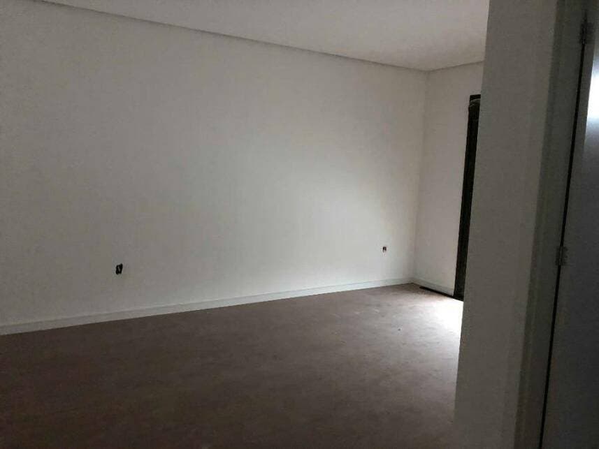 Foto 21 de 26: Casa em leilão em Passo Fundo - RS — Casa à venda em leilão
