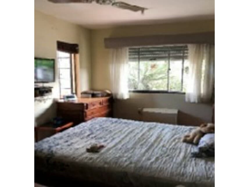 Foto 4 de 7: Casa em leilão em Porto Alegre - RS — Casa à venda em leilão
