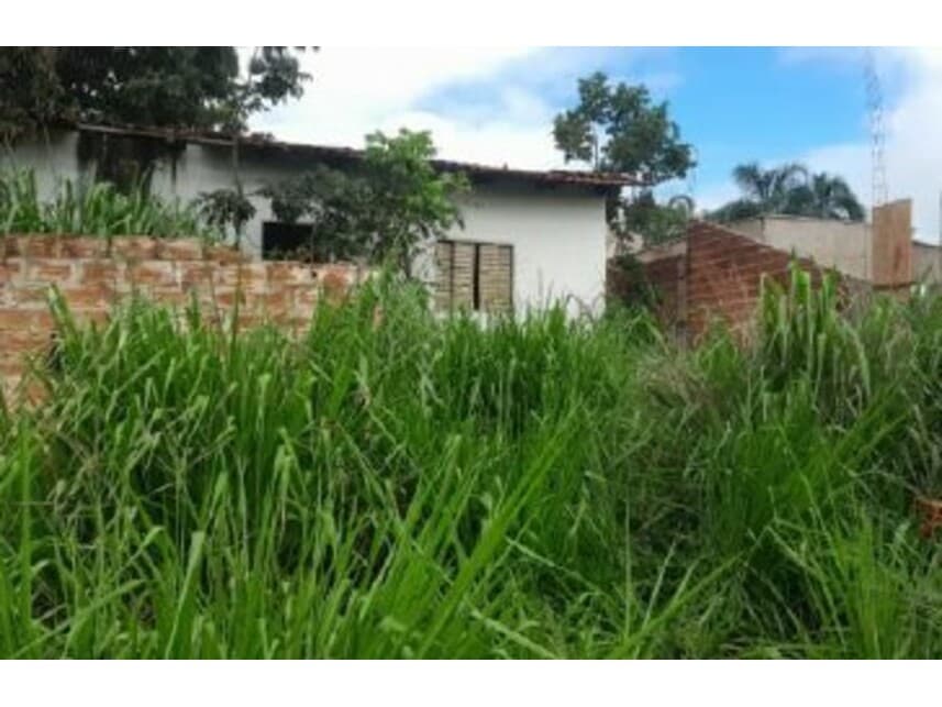 Foto 2 de 3: Casa em leilão em Guapó - GO — Casa à venda em leilão