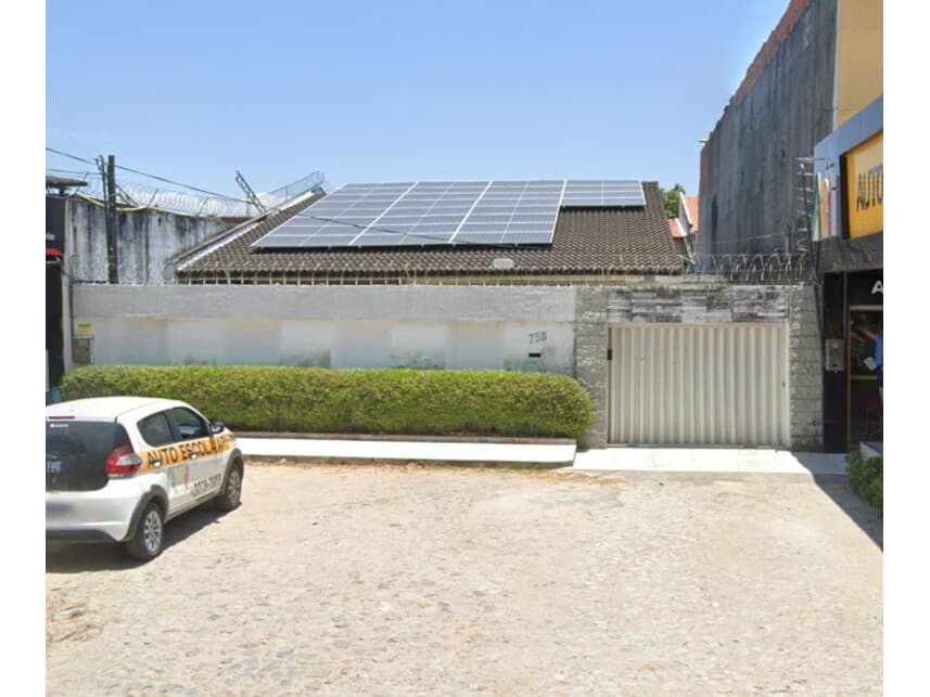 Casa em leilão em Fortaleza - CE — Casa à venda em leilão