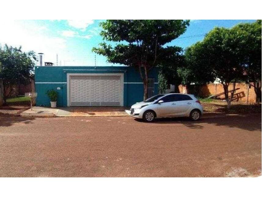 Casa em leilão em Rio Brilhante - MS — Casa à venda em leilão