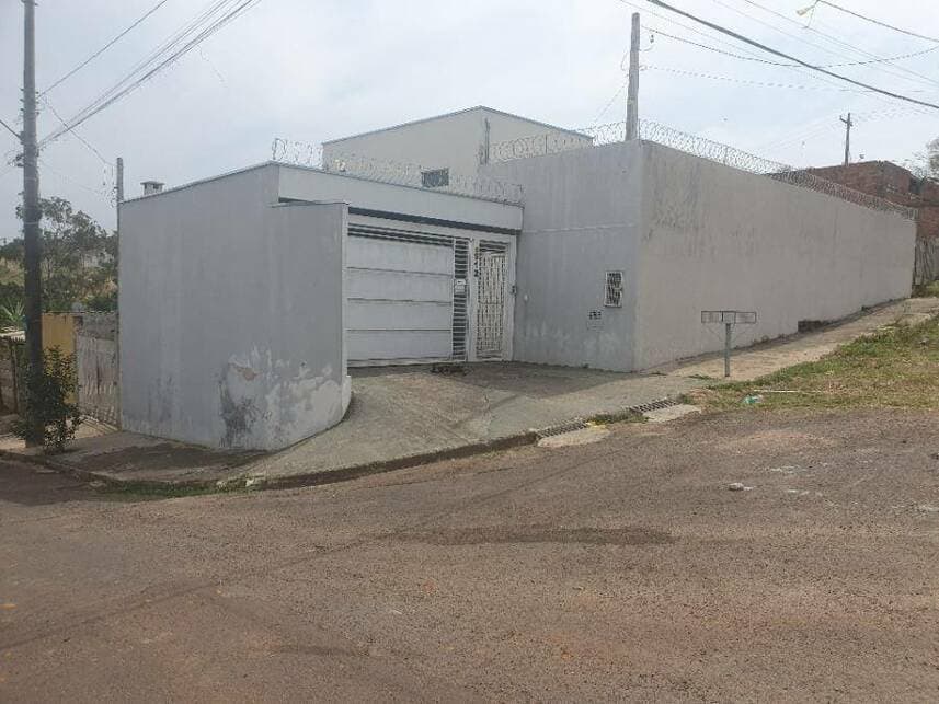 Casa em leilão em Marília - SP — Casa à venda em leilão