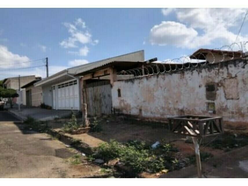 Casa em leilão em Bauru - SP — Casa à venda em leilão