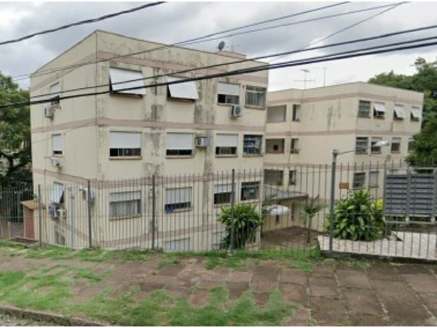Apartamento em leilão em Porto Alegre - RS — Apartamento à venda em leilão