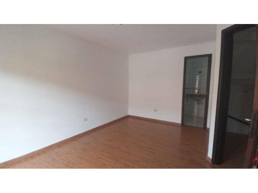 Foto 11 de 25: Casa em leilão em Curitiba - PR — Casa à venda em leilão