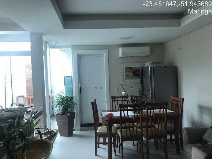 Foto 5 de 9: Casa em leilão em Maringá - PR — Casa à venda em leilão