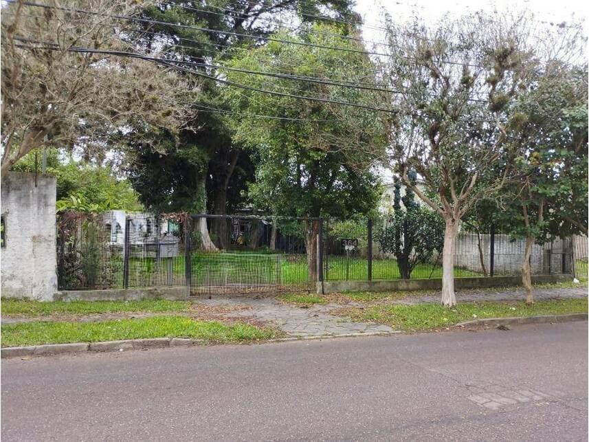 Foto 1 de 2: Casa em leilão em Porto Alegre - RS — Casa à venda em leilão