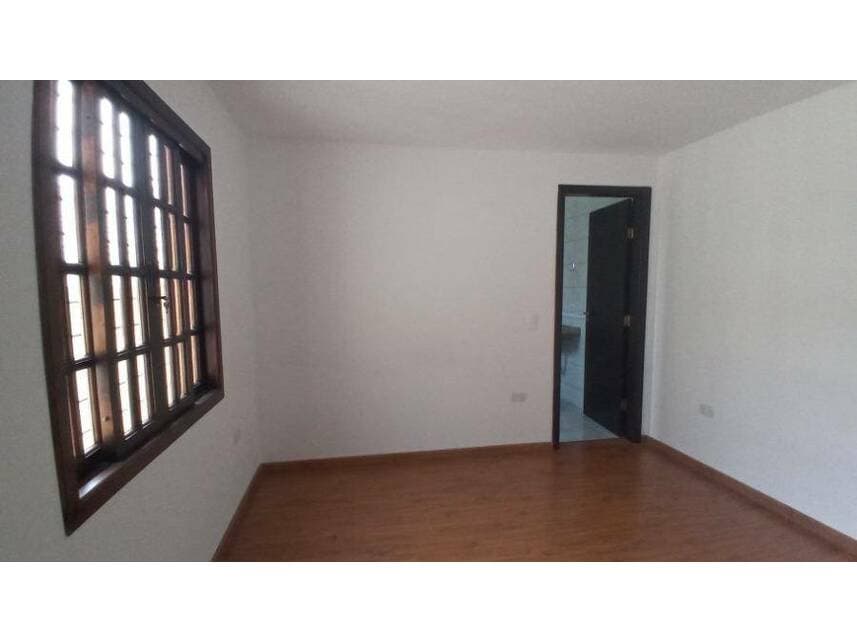 Foto 20 de 25: Casa em leilão em Curitiba - PR — Casa à venda em leilão