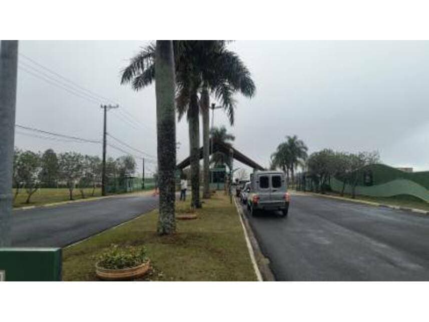 Casa em leilão em Araçoiaba Da Serra - SP — Casa à venda em leilão