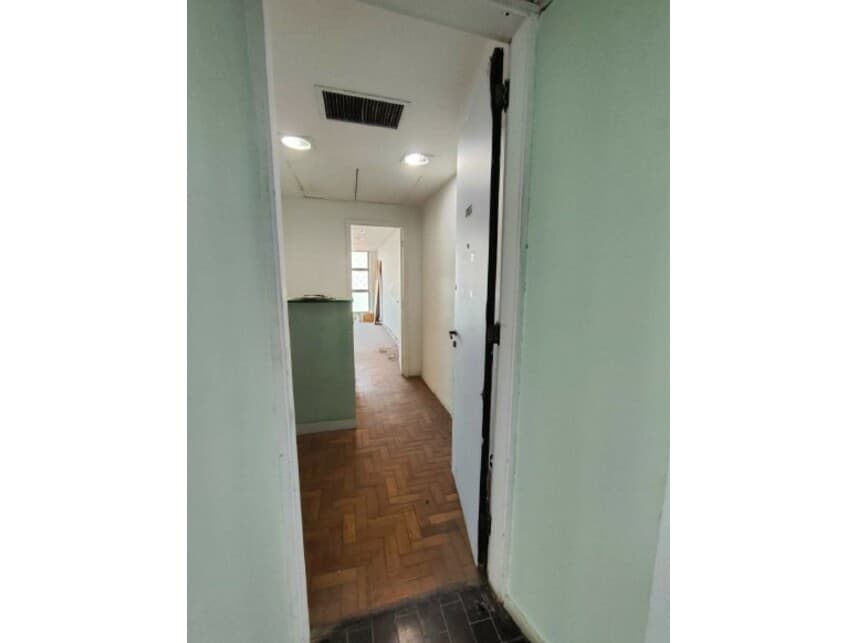 Foto 2 de 7: Comercial em leilão em Rio De Janeiro - RJ — Sala Comercial à venda em leilão