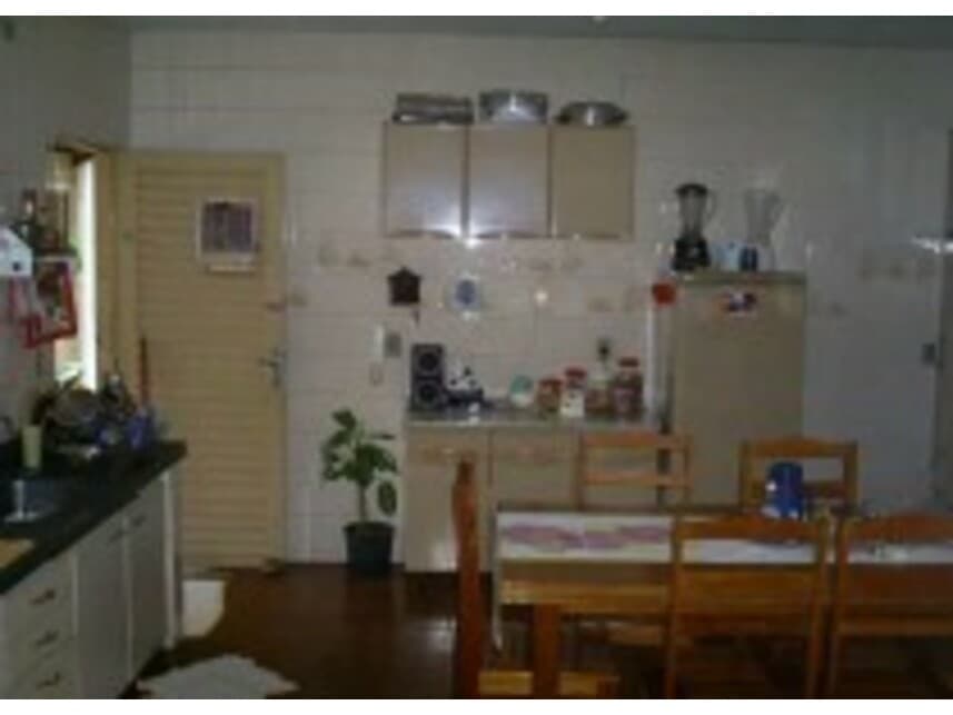 Foto 6 de 16: Casa em leilão em Goiânia - GO — Casa à venda em leilão