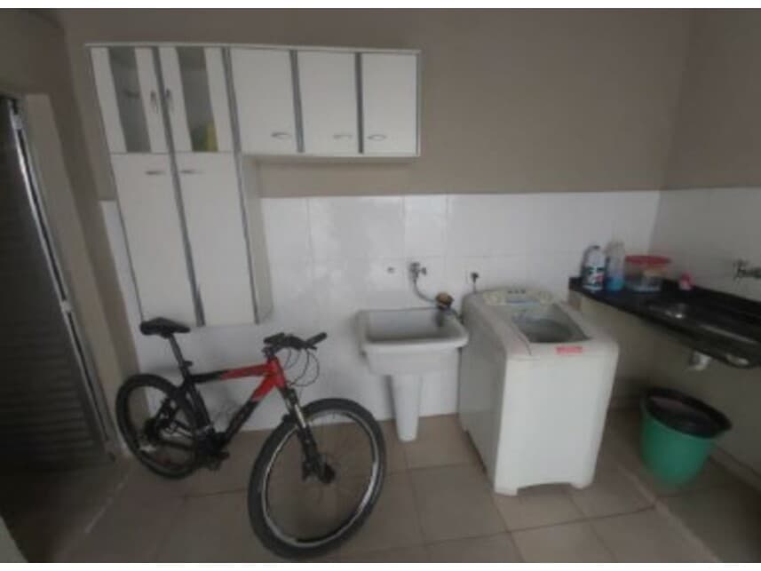 Foto 4 de 13: Casa em leilão em Mogi Das Cruzes - SP — Casa à venda em leilão