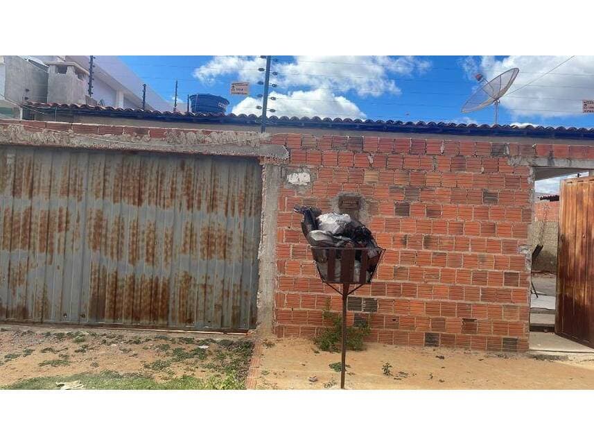 Foto 2 de 12: Casa em leilão em Petrolina - PE — Casa à venda em leilão