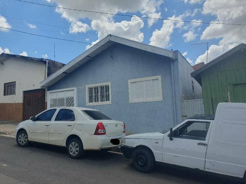 Casa em leilão em Marília - SP — Casa à venda em leilão