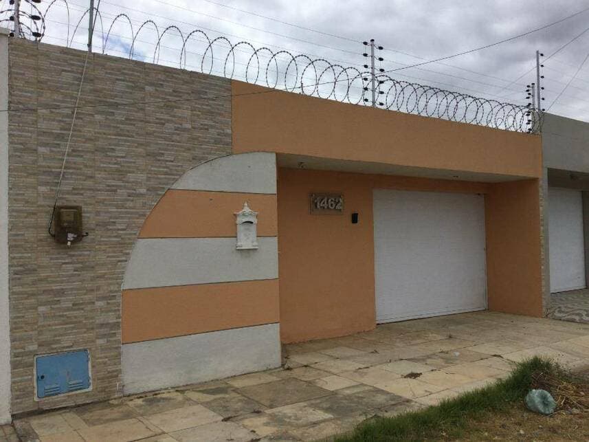 Casa em leilão em Sobral - CE — Casa à venda em leilão