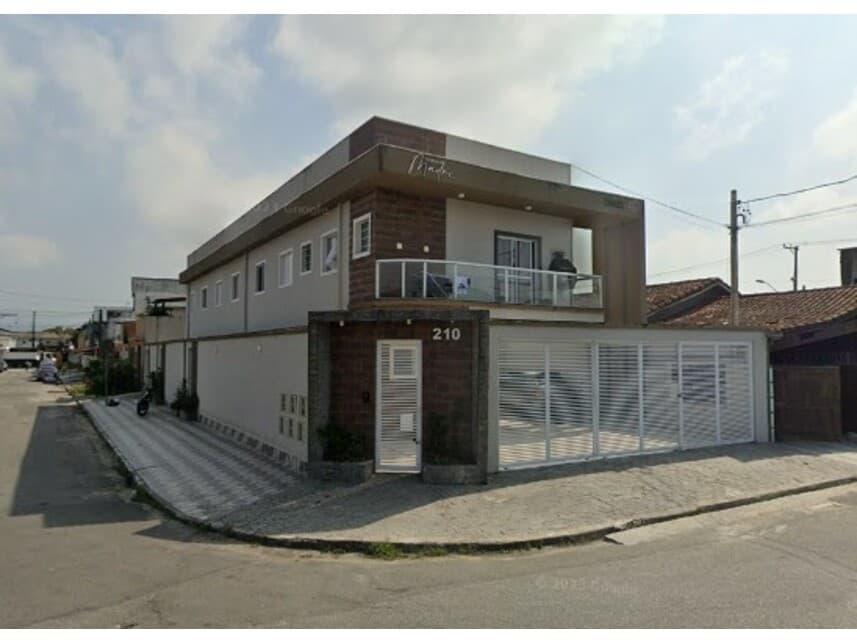 Casa em leilão em Praia Grande - SP — Casa à venda em leilão