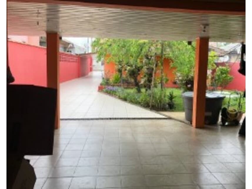 Foto 14 de 16: Casa em leilão em Curitiba - PR — Casa à venda em leilão