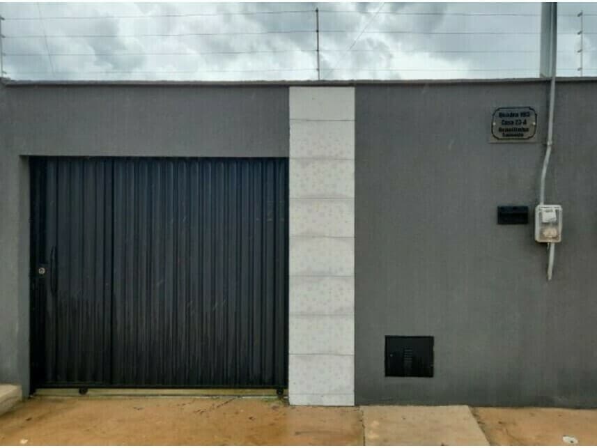 Casa em leilão em Planaltina - GO — Casa à venda em leilão
