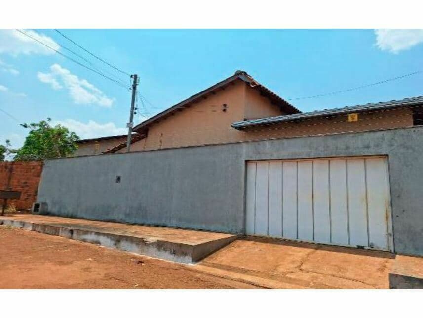 Foto 1 de 2: Casa em leilão em Palmeiras De Goiás - GO — Casa à venda em leilão