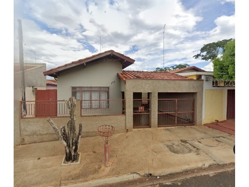 Casa em leilão em São Simão - SP — Casa à venda em leilão