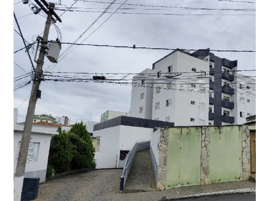 Apartamento em leilão em Santo Antônio Do Monte - MG — Apartamentos à venda em leilão