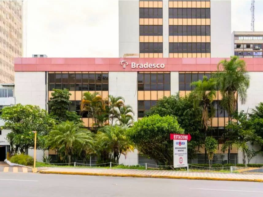 Foto 2 de 10: Comercial em leilão em Brasília - DF — Prédio Comercial à venda em leilão