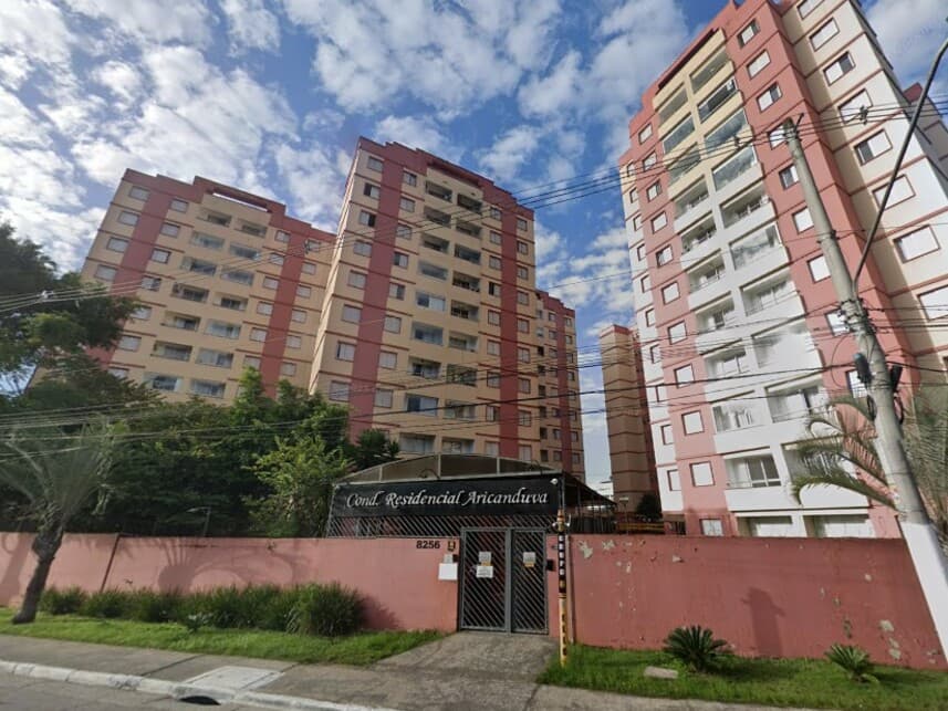 Apartamento em leilão em São Paulo - SP — Apartamento à venda em leilão