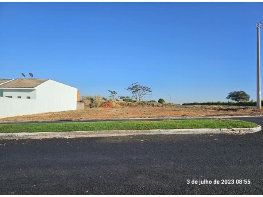 Foto 1 de 2: Terreno em leilão em Piacatu - SP — Terreno à venda em leilão