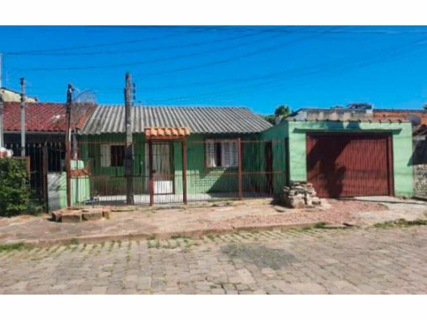 Casa em leilão em Porto Alegre - RS — Casa à venda em leilão