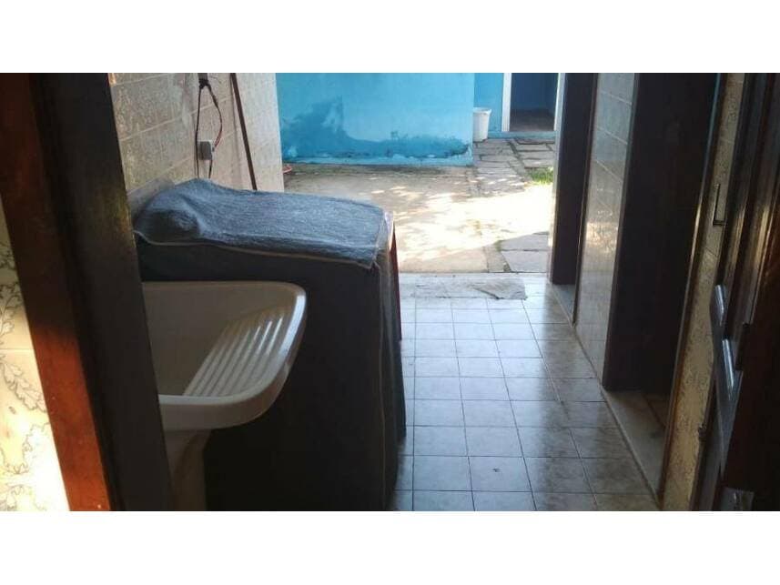 Foto 12 de 15: Casa em leilão em Araruama - RJ — Casa à venda em leilão