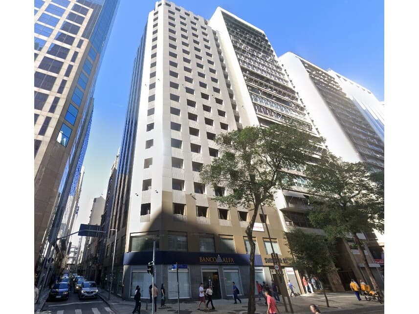Comercial em leilão em Rio De Janeiro - RJ — Sala Comercial à venda em leilão