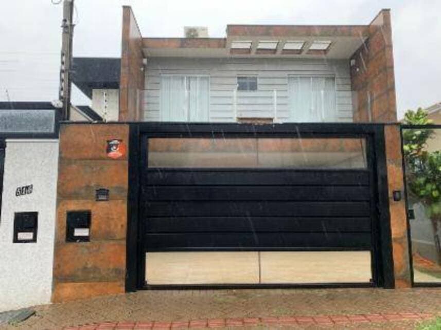 Foto 2 de 15: Casa em leilão em Maringá - PR — Casa à venda em leilão