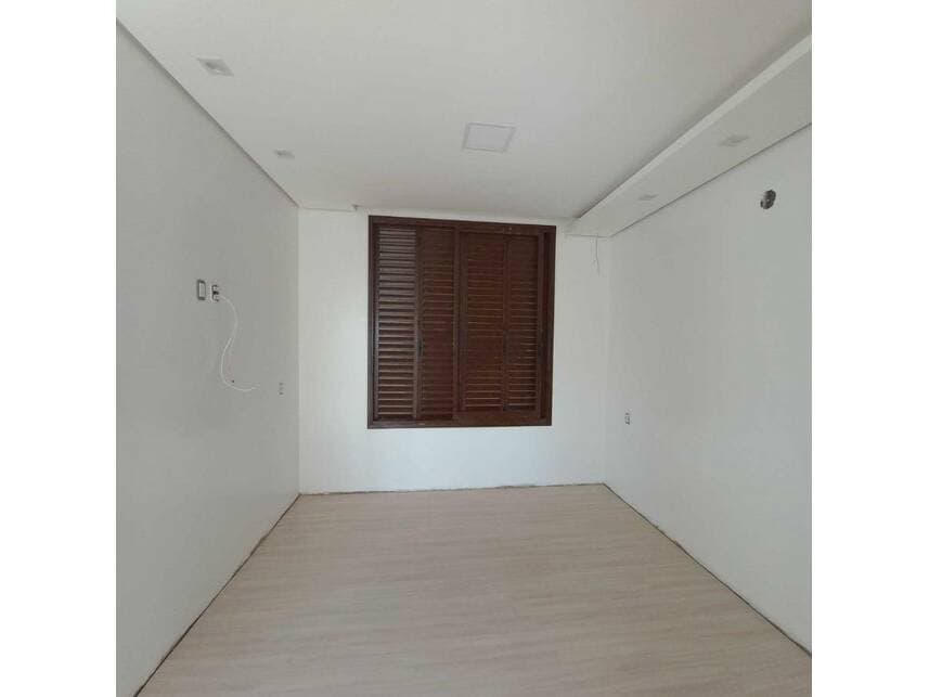Foto 8 de 12: Casa em leilão em Fortaleza Dos Valos - RS — Casa à venda em leilão