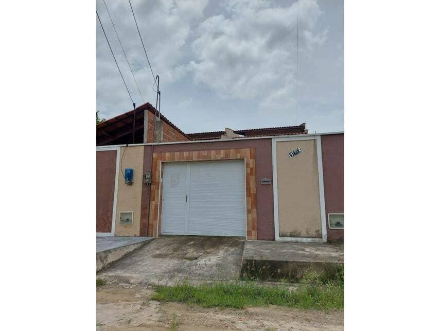 Casa em leilão em Maracanaú - CE — Casa à venda em leilão