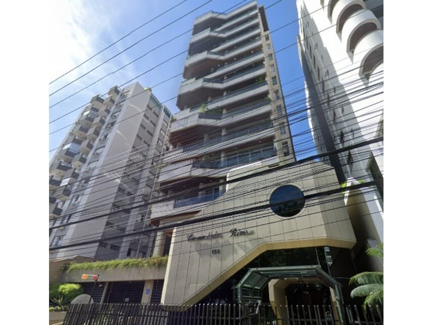 Apartamento em leilão em Florianópolis - SC — Apartamento à venda em leilão