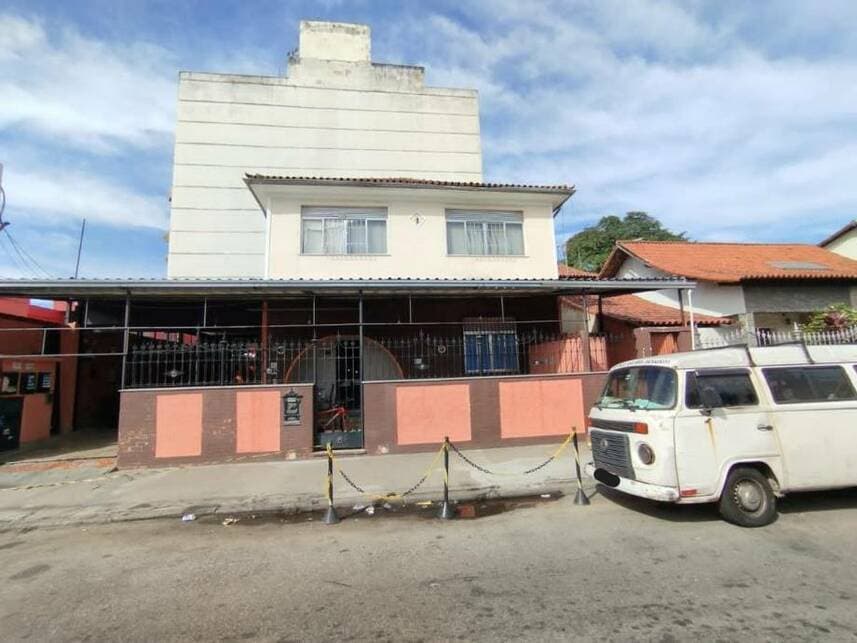 Apartamento em leilão em Niterói - RJ — Apartamento à venda em leilão