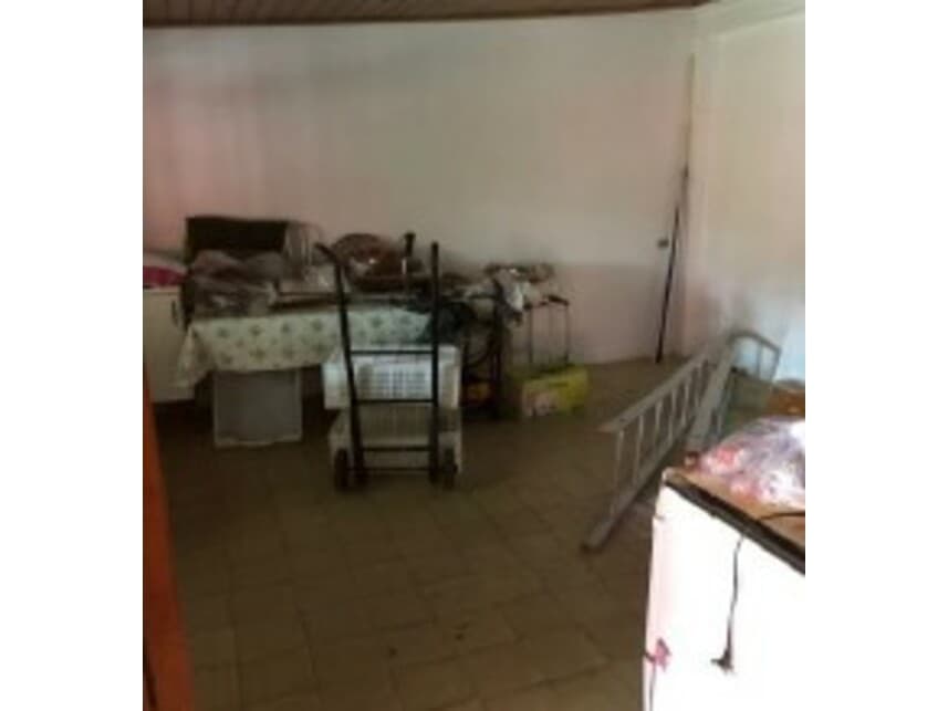 Foto 11 de 16: Casa em leilão em Curitiba - PR — Casa à venda em leilão