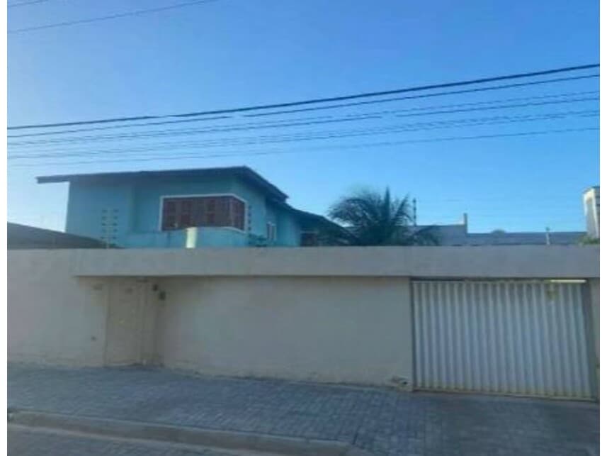 Casa em leilão em Aquiraz - CE — Casa à venda em leilão
