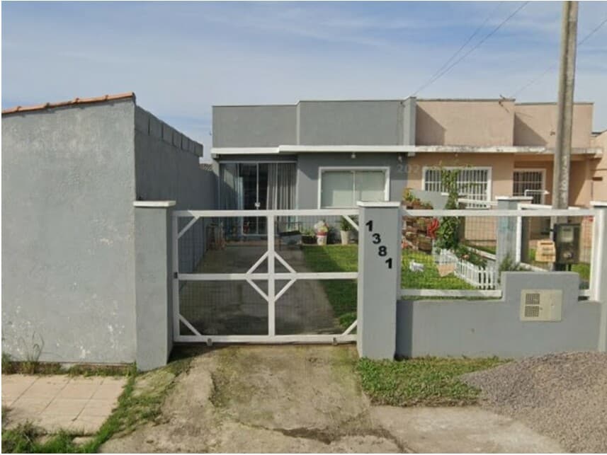 Casa em leilão em Tramandaí - RS — Casa à venda em leilão